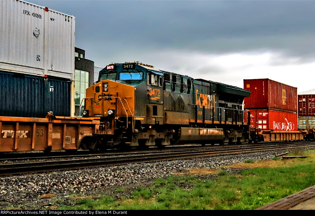 CSX 3472 on I-158